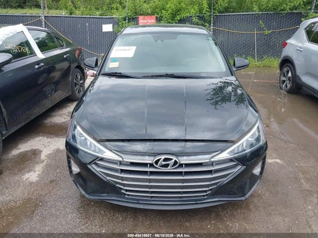 2020 HYUNDAI ELANTRA SE 11