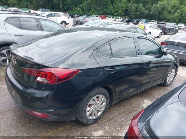 2020 HYUNDAI ELANTRA SE 12