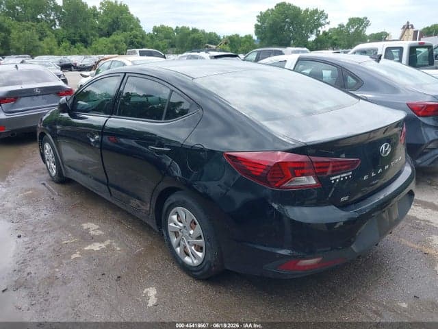 2020 HYUNDAI ELANTRA SE 3