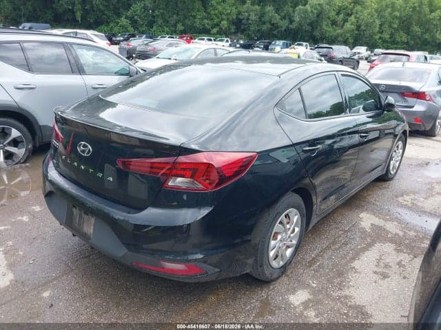 2020 HYUNDAI ELANTRA SE 4