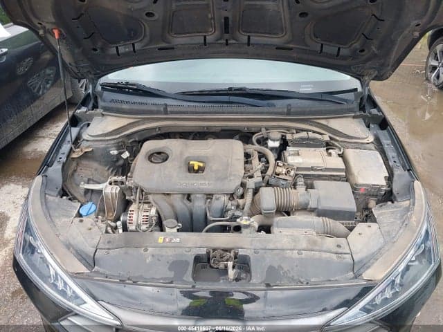 2020 HYUNDAI ELANTRA SE 10