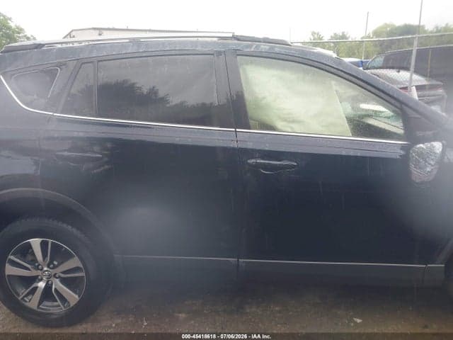 2018 TOYOTA RAV4 XLE 13