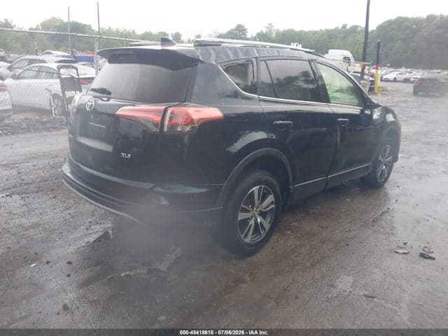 2018 TOYOTA RAV4 XLE 4