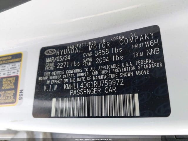 2024 HYUNDAI ELANTRA SE 9