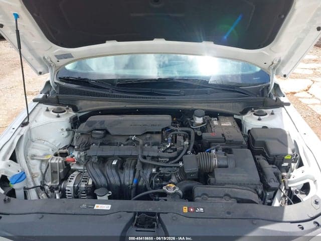 2024 HYUNDAI ELANTRA SE 10