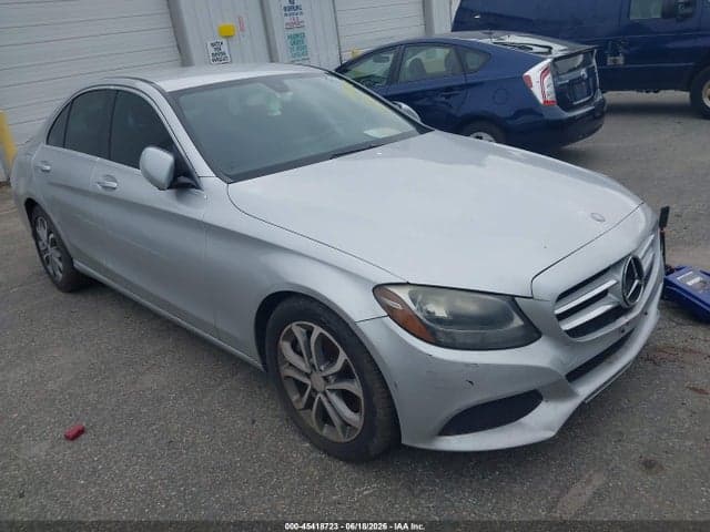 2015 MERCEDES-BENZ C 300