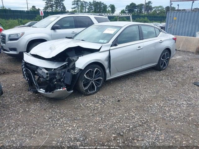 2023 NISSAN ALTIMA SR FWD 2