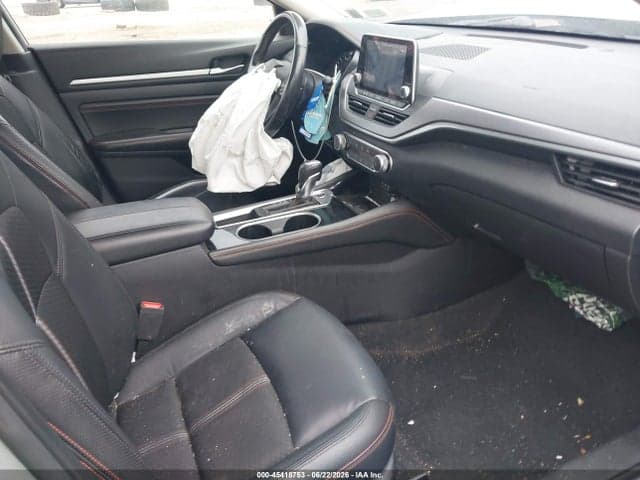 2023 NISSAN ALTIMA SR FWD 5