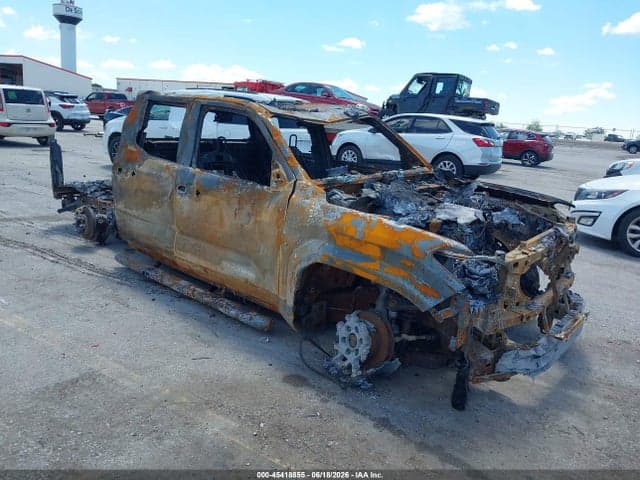 2025 TOYOTA TACOMA SR5 - 1