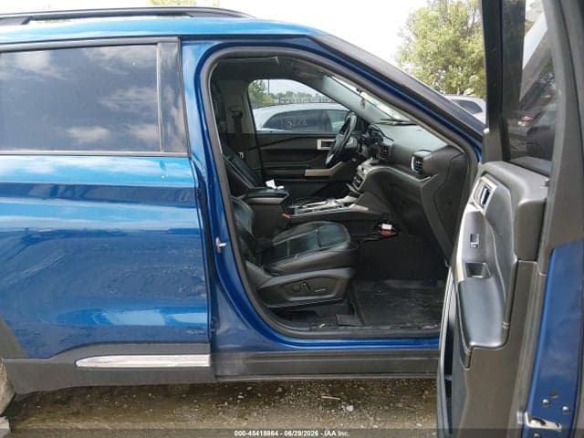 2022 FORD EXPLORER XLT 5