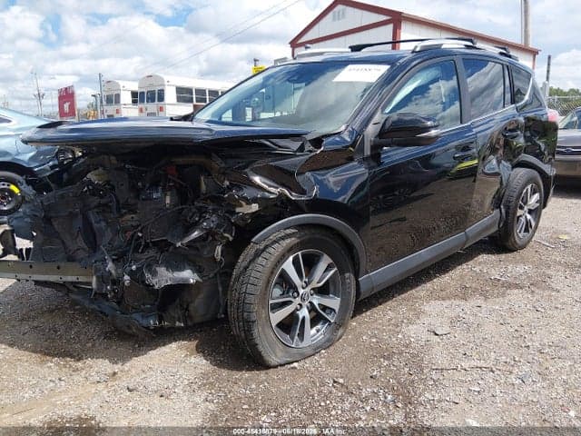 2017 TOYOTA RAV4 XLE 2