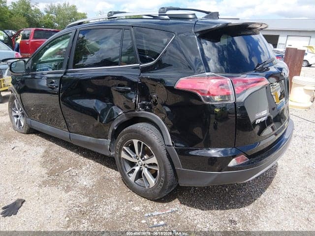 2017 TOYOTA RAV4 XLE 3