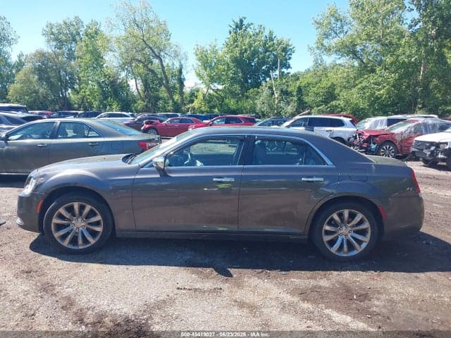 2018 CHRYSLER 300 LIMITED 13