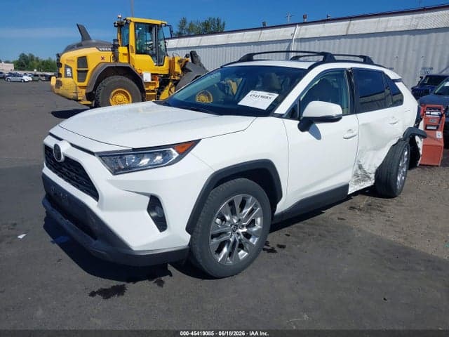 2020 TOYOTA RAV4 XLE PREMIUM 2