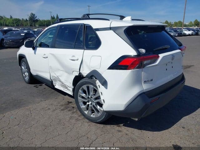 2020 TOYOTA RAV4 XLE PREMIUM 3