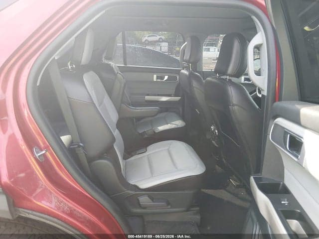 2021 FORD EXPLORER XLT 8