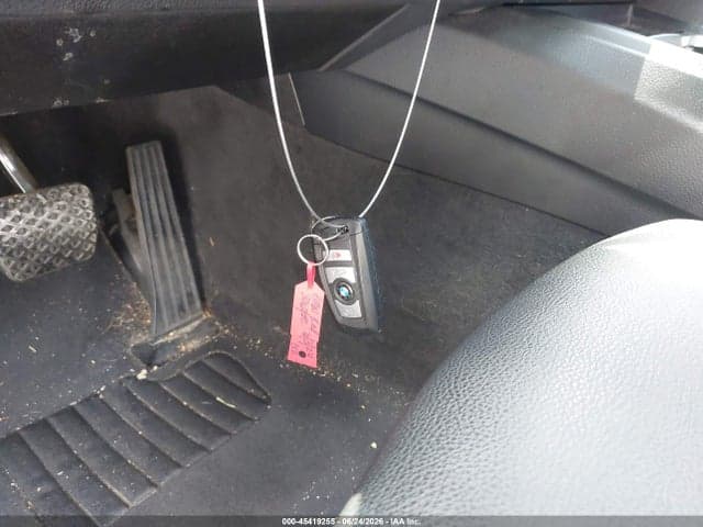 2018 BMW 320I 11