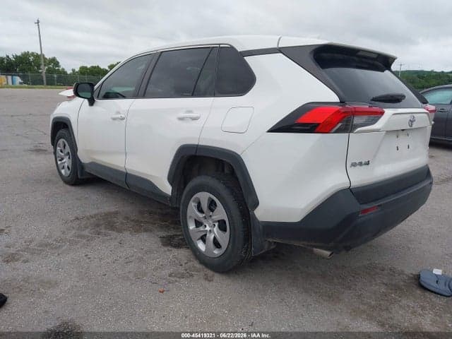2023 TOYOTA RAV4 LE 3
