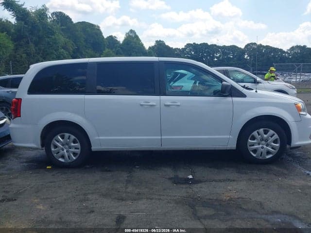 2018 DODGE GRAND CARAVAN SE 13