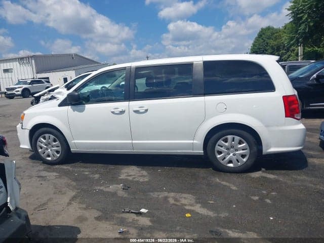 2018 DODGE GRAND CARAVAN SE 14