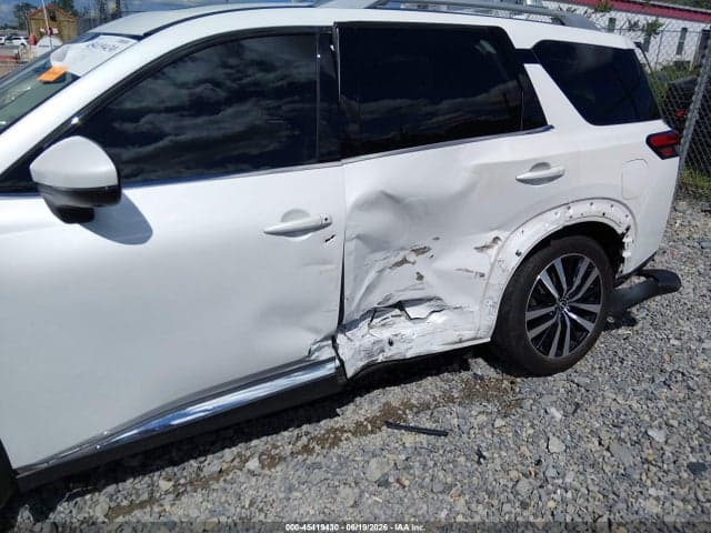 2025 NISSAN PATHFINDER PLATINUM 4WD 6