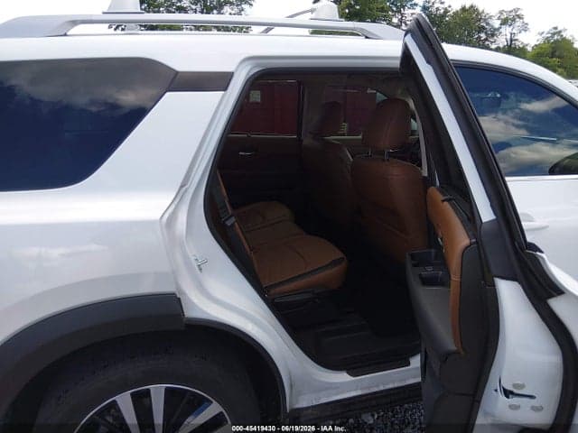 2025 NISSAN PATHFINDER PLATINUM 4WD 8