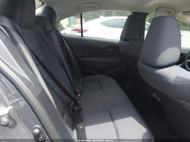 2026 TOYOTA COROLLA LE 8