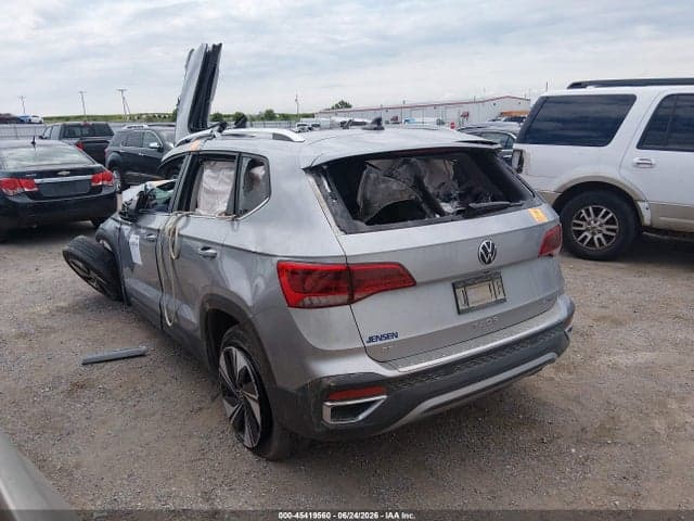 2024 VOLKSWAGEN TAOS 1.5T SE 3
