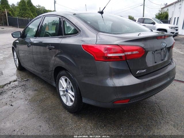 2017 FORD FOCUS SE 3