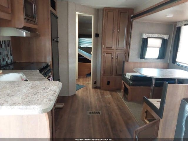 2018 COACHMEN CATALINA 8