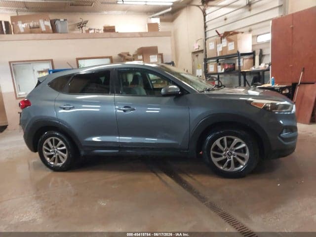 2018 HYUNDAI TUCSON SE 18