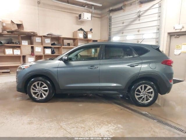 2018 HYUNDAI TUCSON SE 19