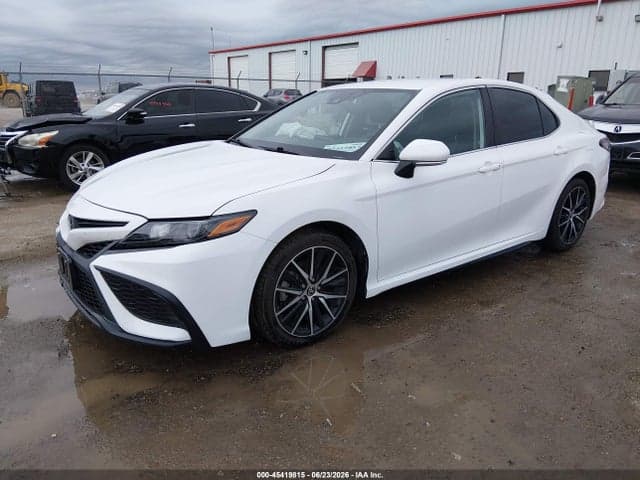 2023 TOYOTA CAMRY SE 2