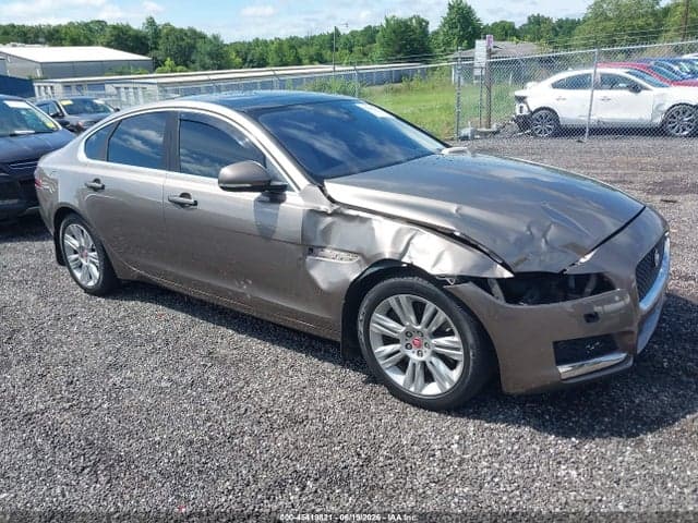 2017 JAGUAR XF 35T