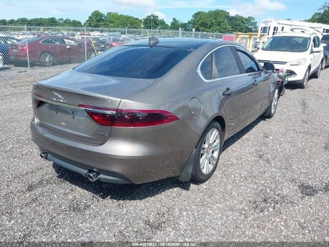 2017 JAGUAR XF 35T 4
