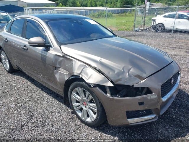 2017 JAGUAR XF 35T 6
