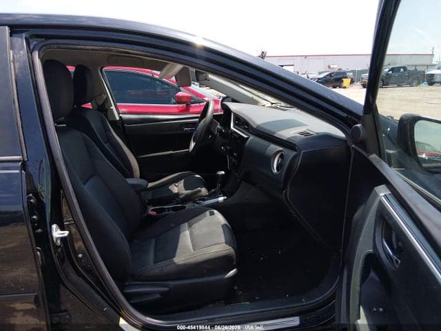 2018 TOYOTA COROLLA LE 5