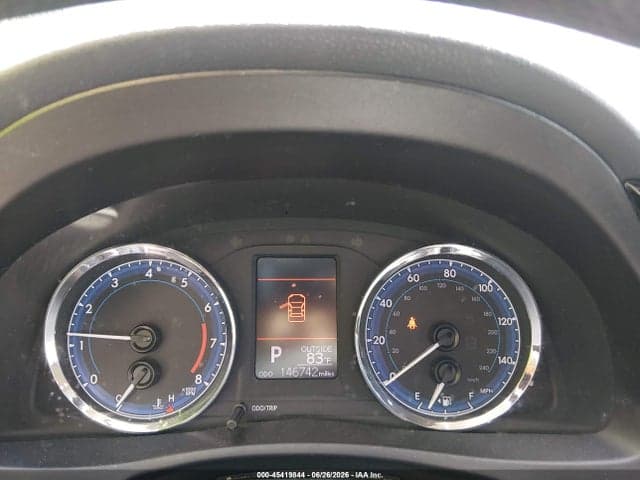 2018 TOYOTA COROLLA LE 7