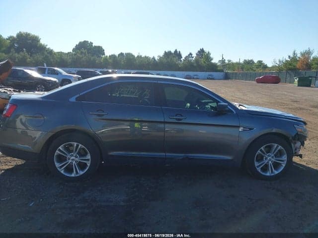 2018 FORD TAURUS SE 13