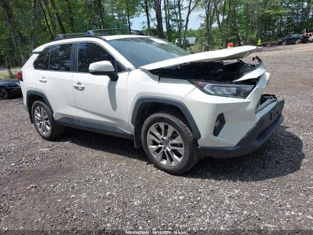 2021 TOYOTA RAV4 XLE PREMIUM 1