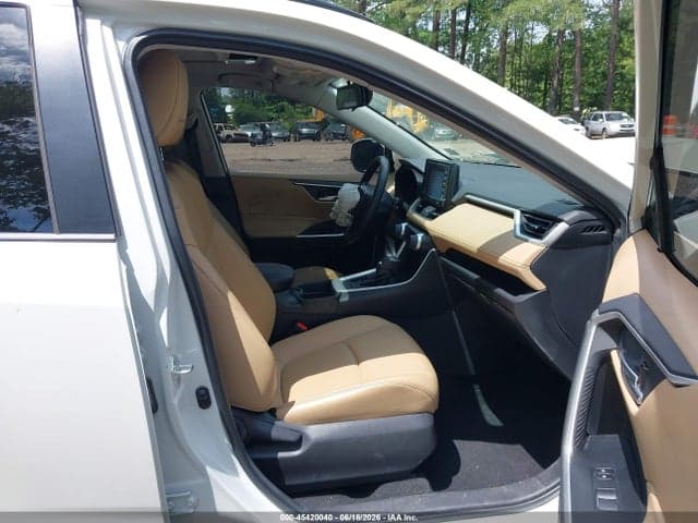 2021 TOYOTA RAV4 XLE PREMIUM 5