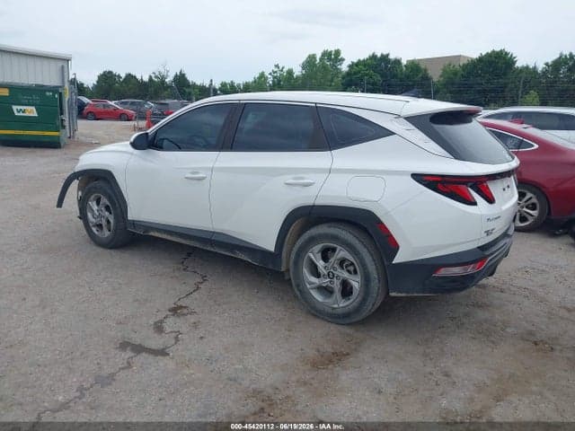 2023 HYUNDAI TUCSON SE 3