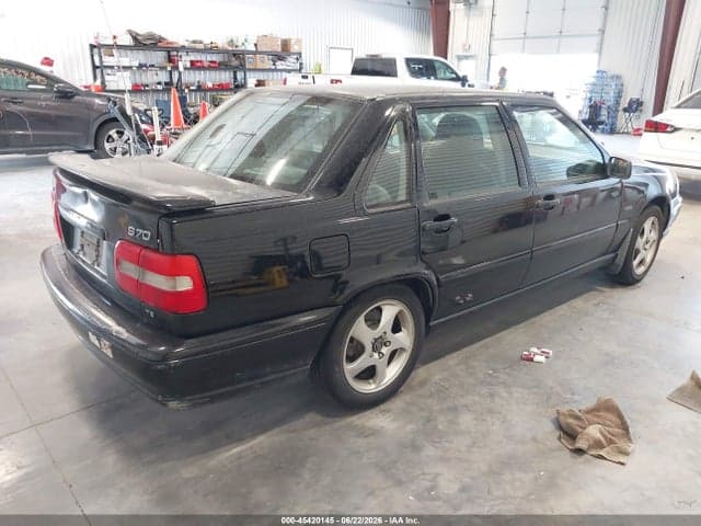 1998 VOLVO S70 T5 4