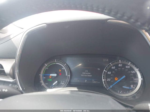 2021 TOYOTA HIGHLANDER HYBRID LIMITED 7
