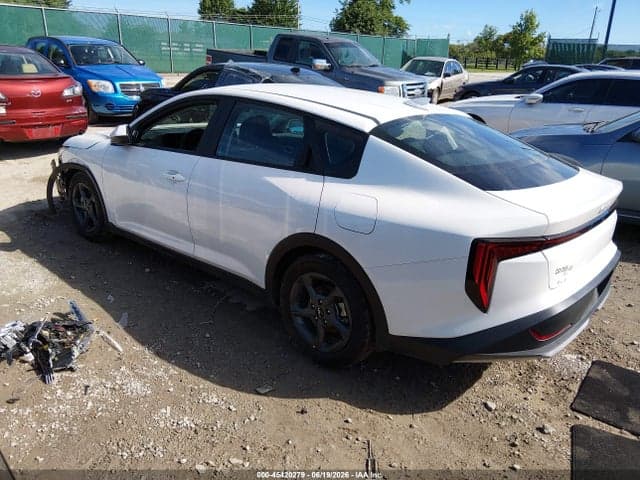 2025 KIA K4 LXS 3