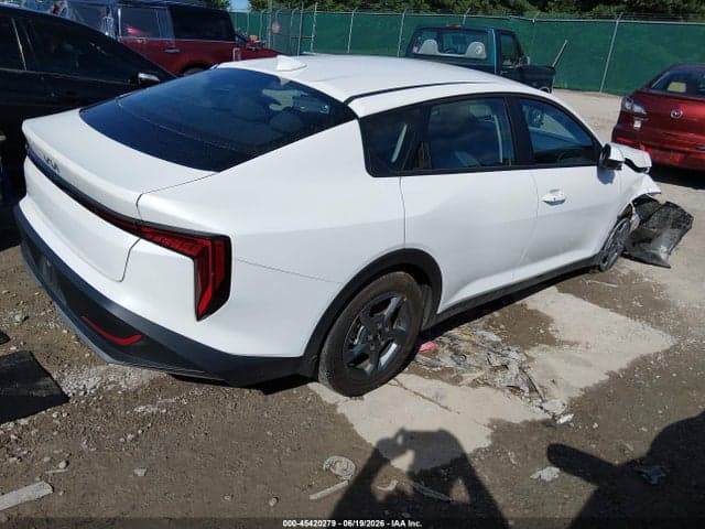 2025 KIA K4 LXS 4