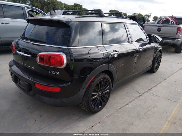 2017 MINI CLUBMAN COOPER 4