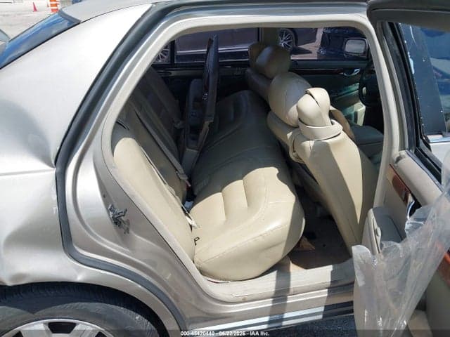 2002 CADILLAC DEVILLE 8