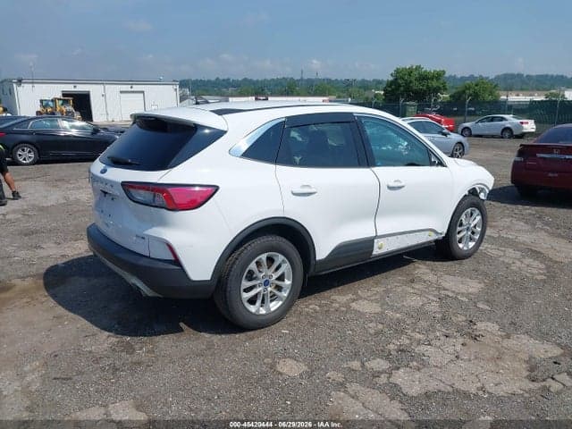 2020 FORD ESCAPE SE 4