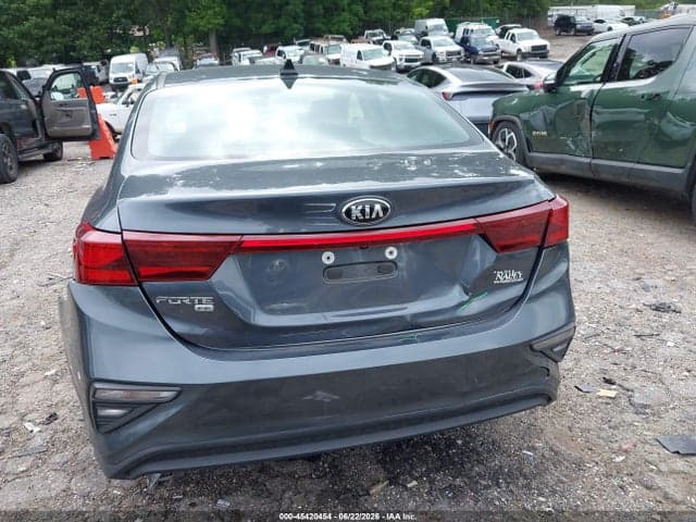 2020 KIA FORTE FE 16
